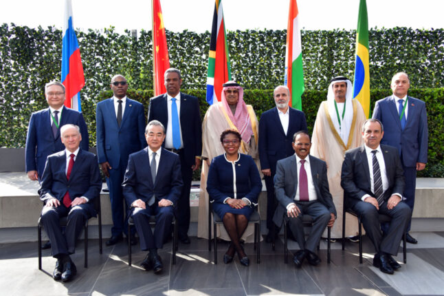 Zasedání poradců BRICS pro národní bezpečnost, které se konalo v Sandtonu před 15. summitem lídrů BRICS v srpnu v Jihoafrické republice. Foto: Jihoafrická vláda, Flickr (CC BY-ND 2.0 DEED)