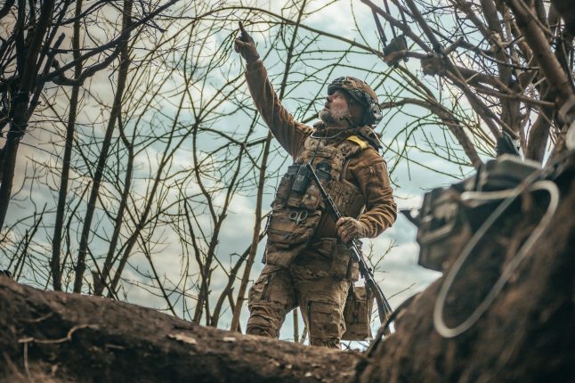 Klíčová lekce z fronty? Nikdy nespouštět oči z dronu | Foto: Petr Chodura / Voxpot