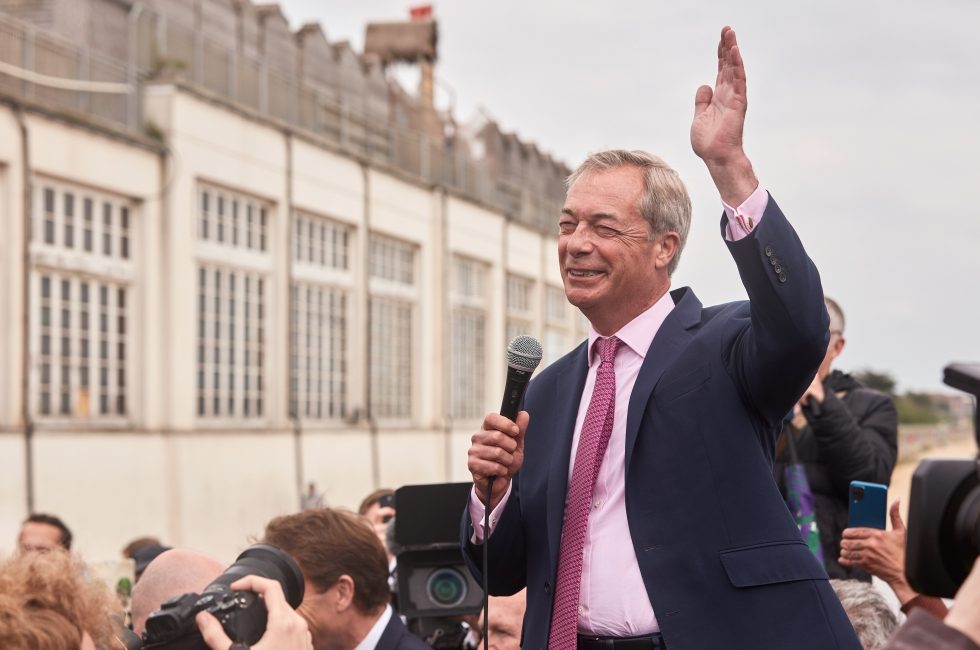 Nigel Farage zasévá strach z migrantů a sklízí volební úspěch | Foto: Martin Suker / Shutterstock
