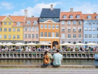 Nechceš se mnou svrhnout demokratický systém? | Foto: Shutterstock