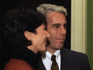 Ghislaine Maxwell a Jeffrey Epstein | Foto: Pycryl / Wikimedia Commons