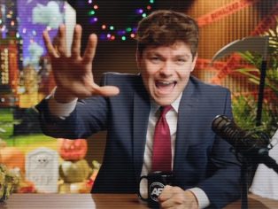 „Židé ho nenahradí“, ale on chce nahradit Charlieho Kirka | Foto: Right Wing Watch / X.com