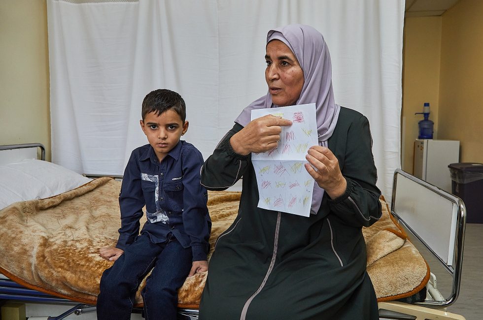 Babička nejdřív myslela, že malý Hamza je mrtvý | Foto: Dorota Holubová / Voxpot